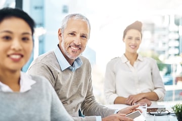 Mid-Year Reviews Just Got Smarter: How Pulse Surveys Add Real-Time Insight